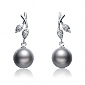 京润 华贵 G18K金镶海水珍珠耳钉